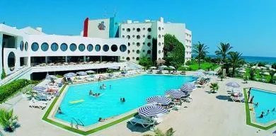 Hotel Serapsu Beach Resort - Image 1