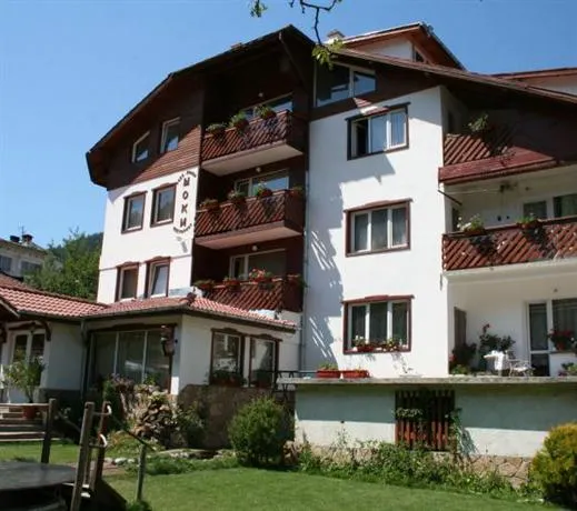 Family Hotel Shoky - Image 1