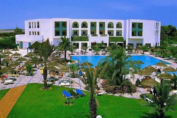Dessole Saadia Resort - Image 1