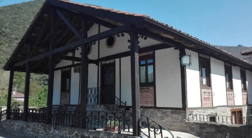 Casa Leny - Image 1