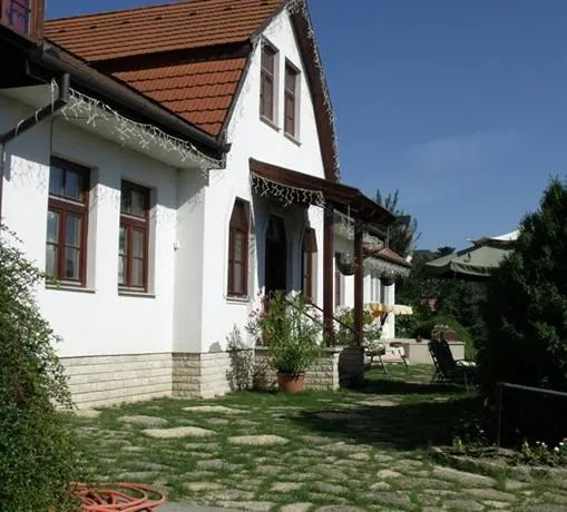 Gréti Wellness és Gyógypanzió - Image 1