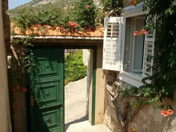 Holiday Home Romantica Casa - Image 1