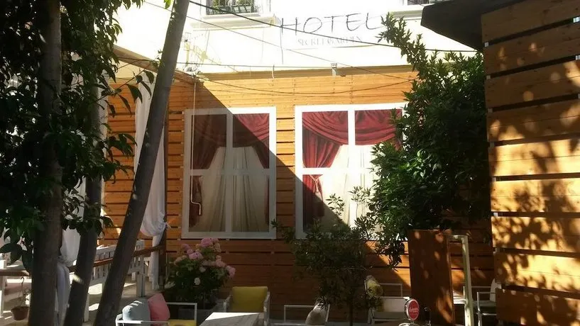 B&B Secret Garden - Image 1
