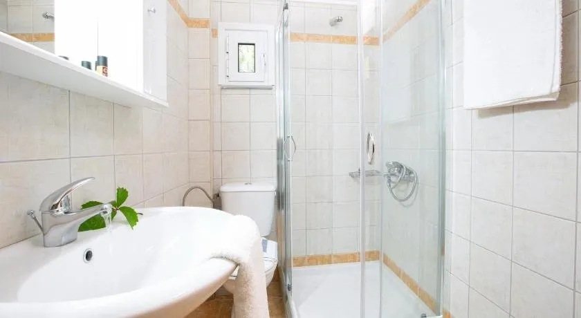 Adria Apartments - Image 1