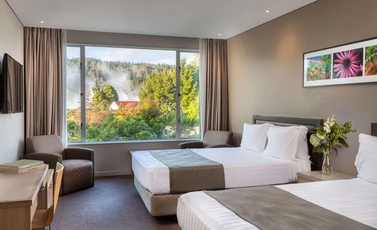HOLIDAY INN ROTORUA - Image 1