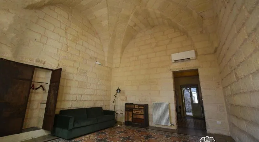 ORTEL LE BOUTIQUE - Image 1