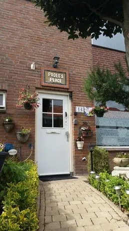 Holiday Home Paolo's Place - Image 1