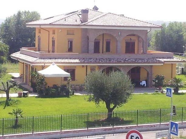 Country House Parco Del Lago - Image 1