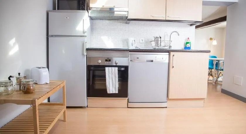 Apartamentos Fucar - Image 1