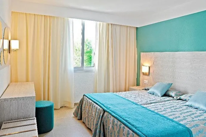 Protur Safari Park Aparthotel Sant Llorenc Des Cardassar - Image 1