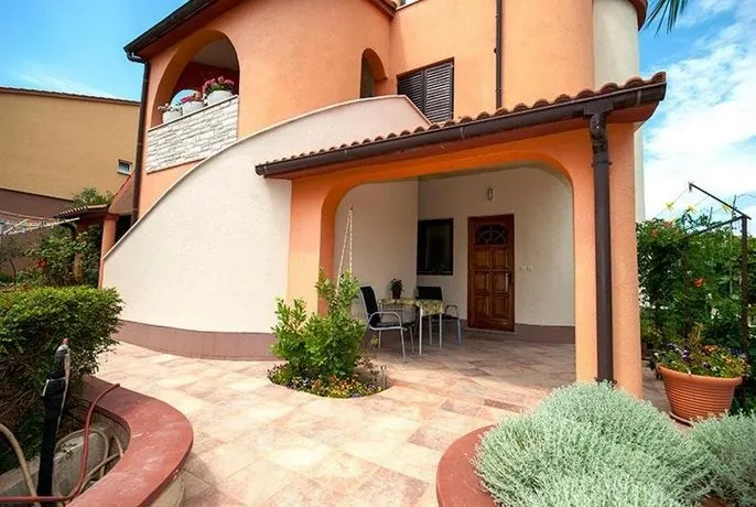 Vratovic Apartments - Image 1