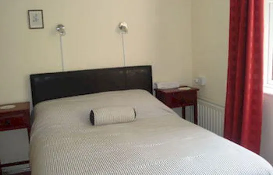 Bracken Bed & Breakfast - Image 1