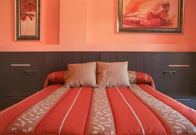 Hotel Fray Sebastian - Image 1
