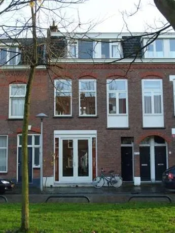 Studio Zaagmolen, Superb stylish apartment, 65m2 with private garden, close to city centre - Image 1