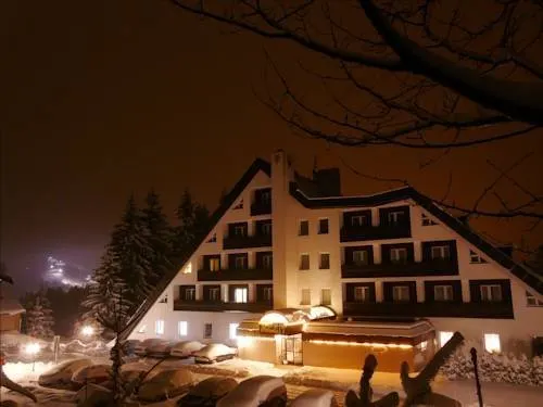 Hotel Mesit - Image 1