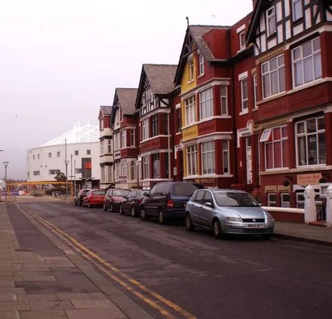 Seasons 24 Guest House - Image 1