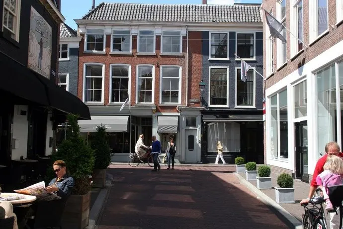 Denneweg Apartment The Hague - Image 1