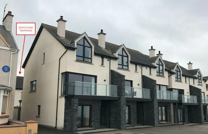 Giants Causeway Holiday House - Image 1