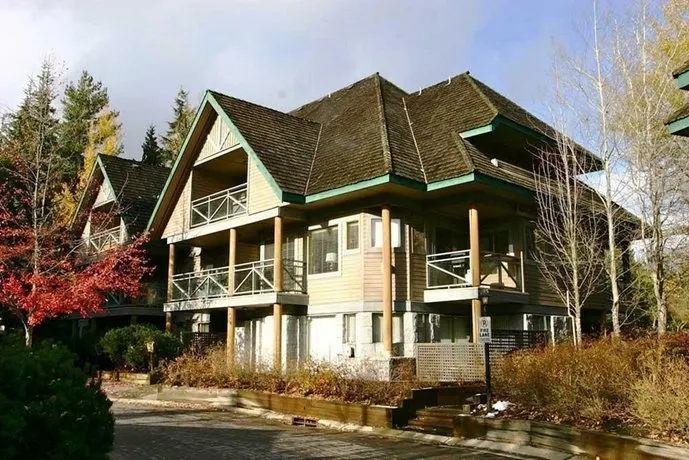 Valhalla by Blackcomb Peaks Accommodation - Image 1