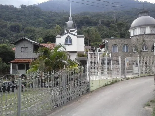 Pousada Castelinho Itaguai - Image 1
