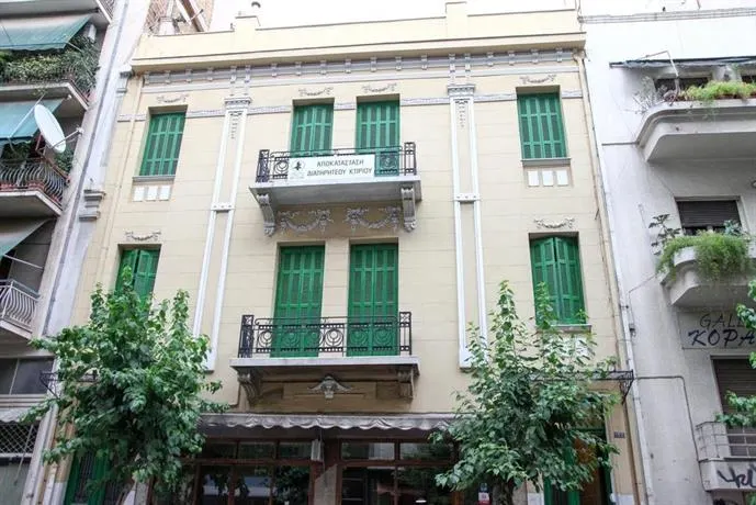 Petaluda House 1 - Image 1