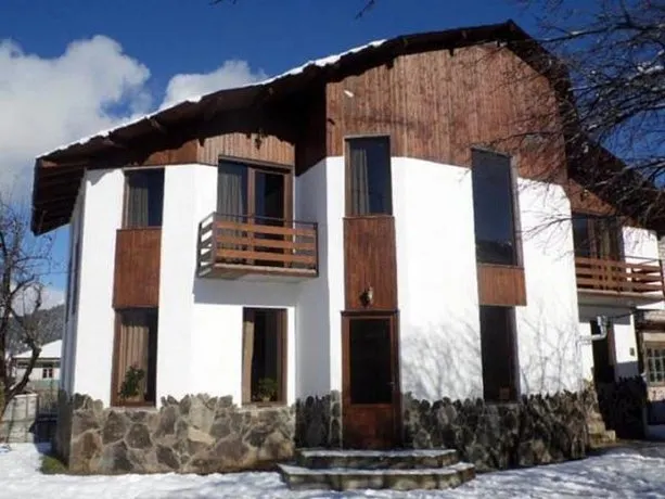 Studio On Kostava 56 - Image 1