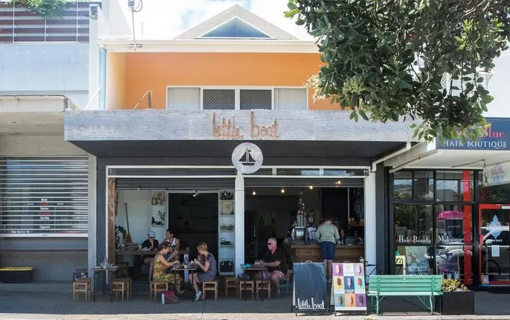 Surf Club House, Pet Friendly, Sunshine Coast, Holiday House, Marcoola - Image 1