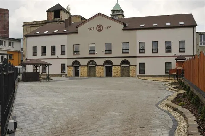 Stary Dwór - Image 1
