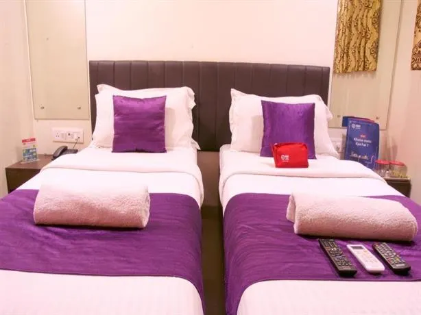 OYO Rooms Mumbai Airport Road Metro Station - Image 1