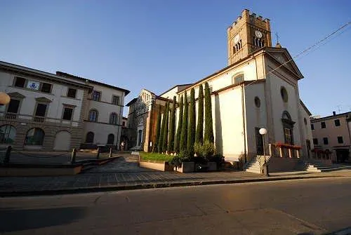 Hotel Astoria - Image 1