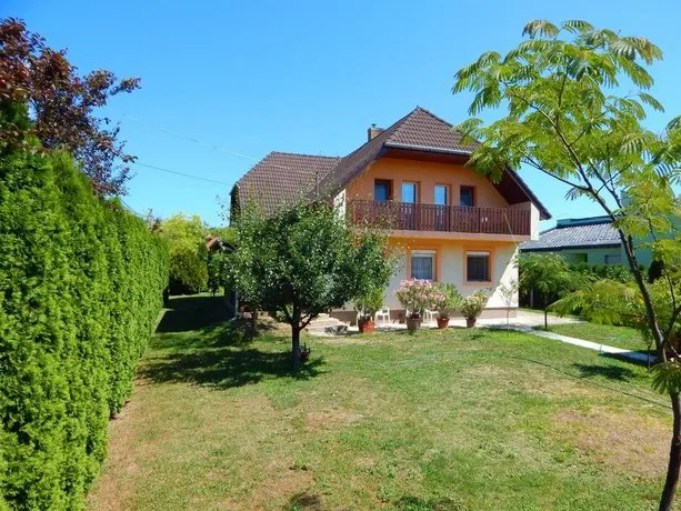 Doma Vendeghaz - Image 1