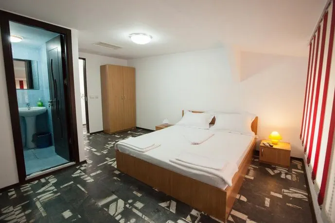 Hotel Safta Residence - Image 1