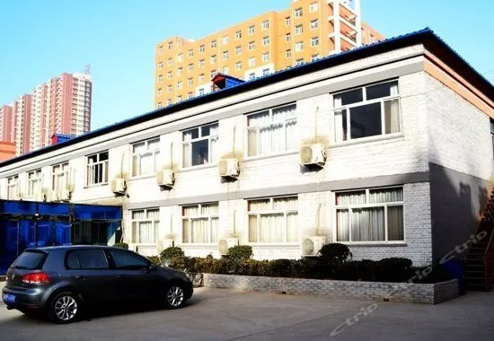 Moli Hotel - Image 1