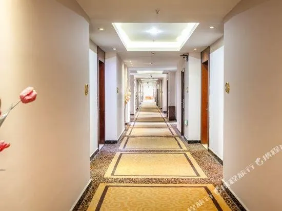 Jensland Hotel - Image 1