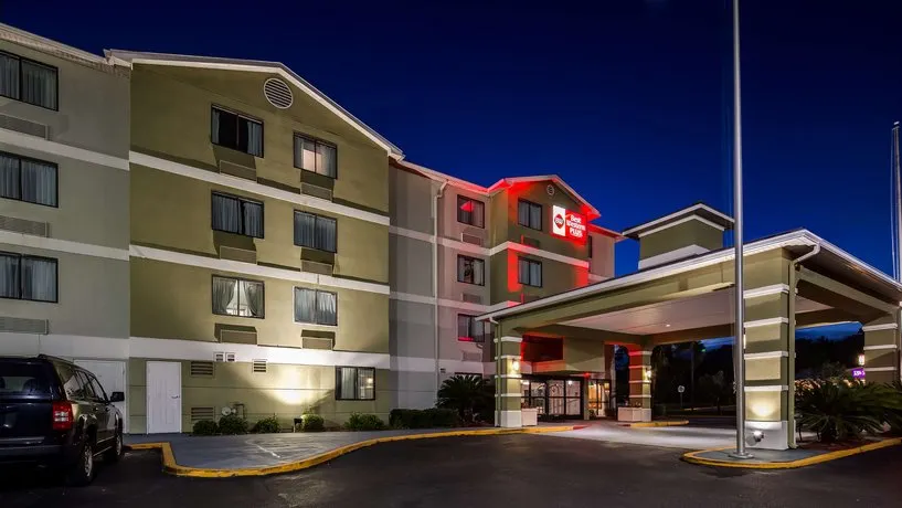 Best Western Cypress Creek - Image 1