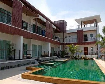 Nai Harn Re-life Resort - Image 1