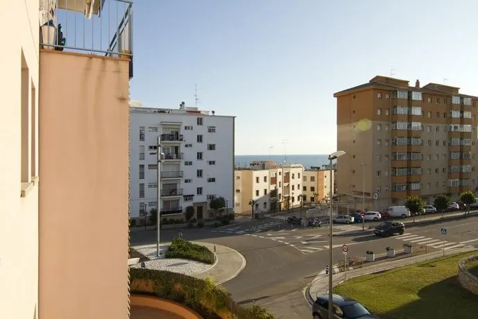 Las Costas - Image 1