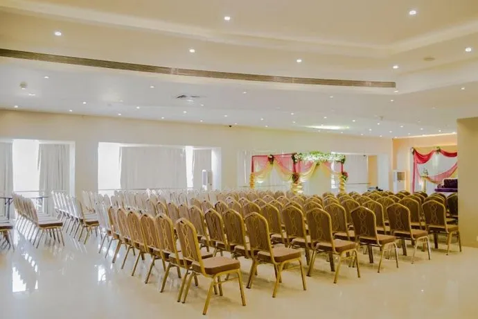 Hotel Ambience Executive - Image 1