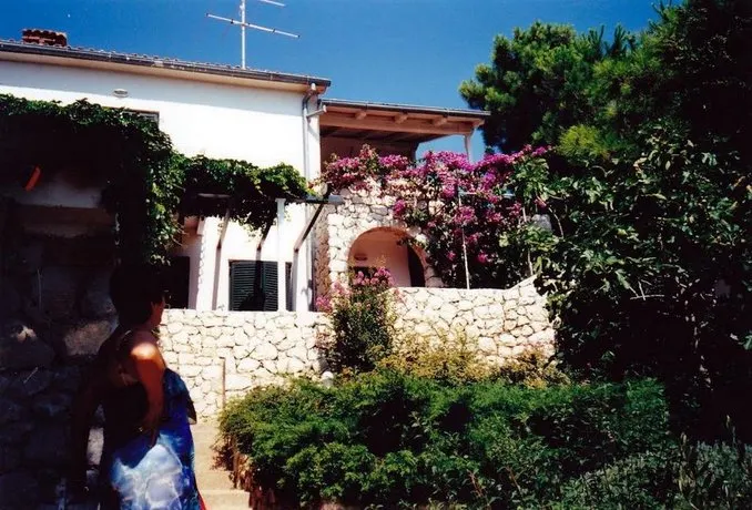 Holiday Home Nona - Image 1