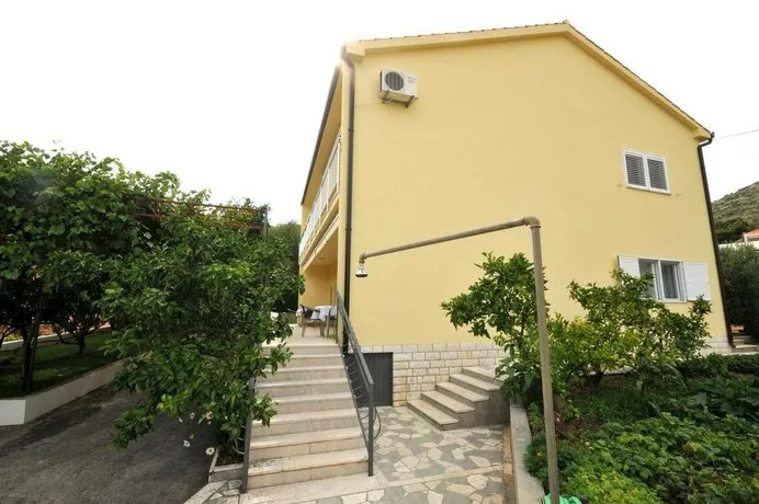 Apartments Marinko - Image 1