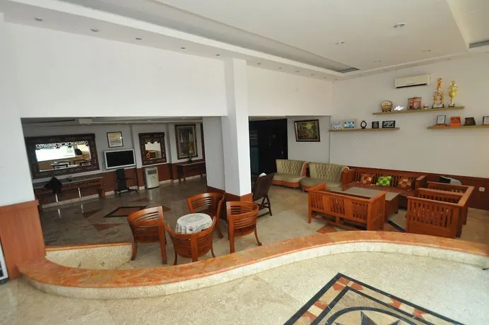 Grand Malaka Ethical Hotel - Image 1