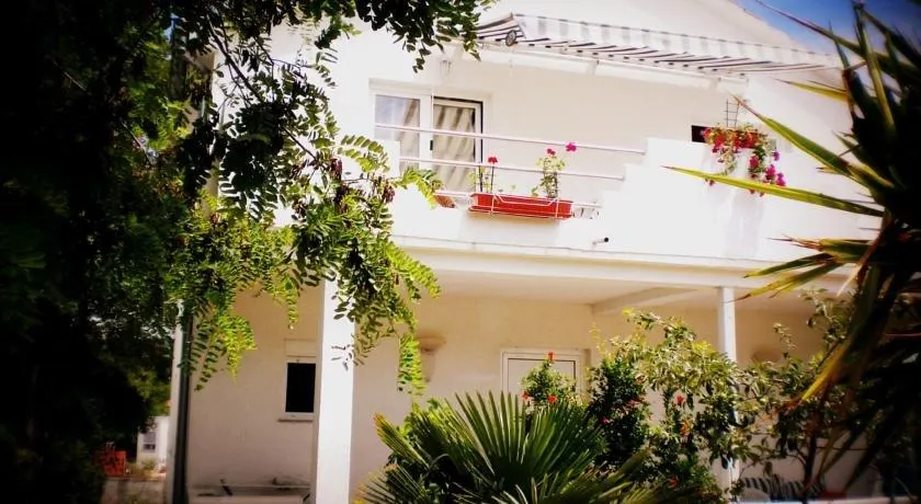 Apartments Nicol - Image 1