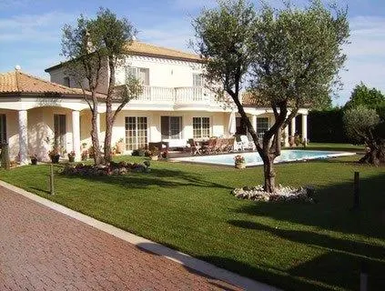 Villa Alice Bed & Breakfast - Image 1