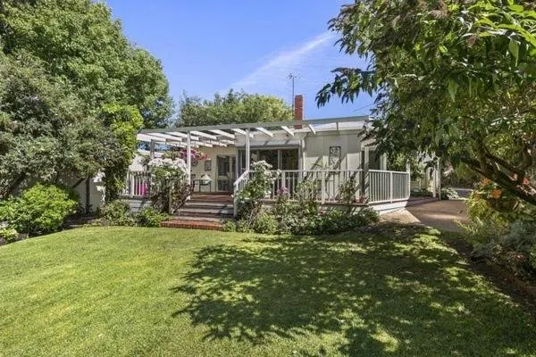 Torquay Retreats - Bristol Road - Image 1