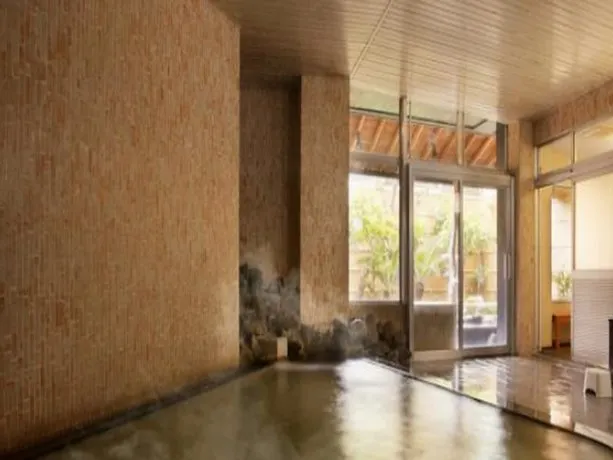 Yuhi Kaigan Hotel - Image 1