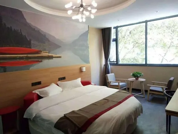 Thank Inn Plus Hotel Henan Sanmenxia Lingbao Changan Road - Image 1