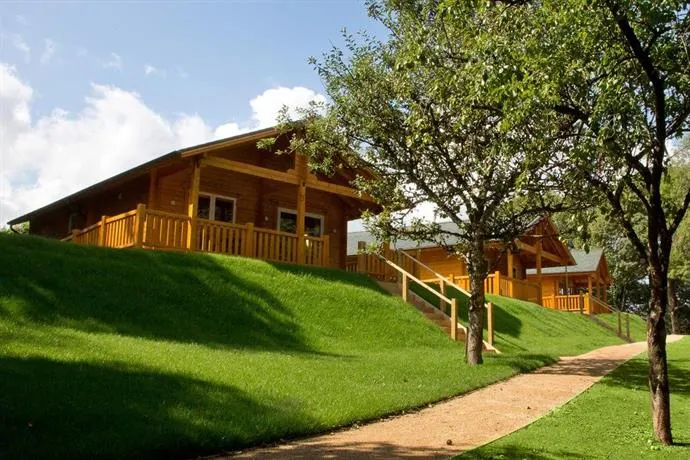 Hollybush Lodges - Image 1