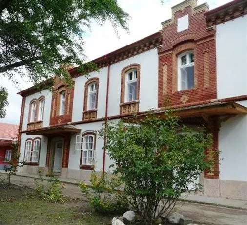 Rugby Club Hotel - Image 1