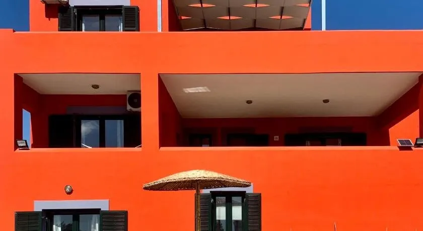 Helios  Apartments - Image 1