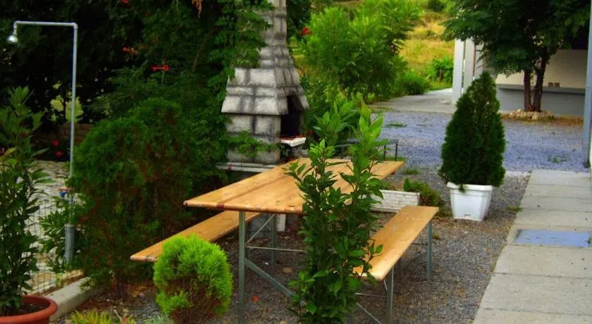 Apartmani Villa Renata - Image 1
